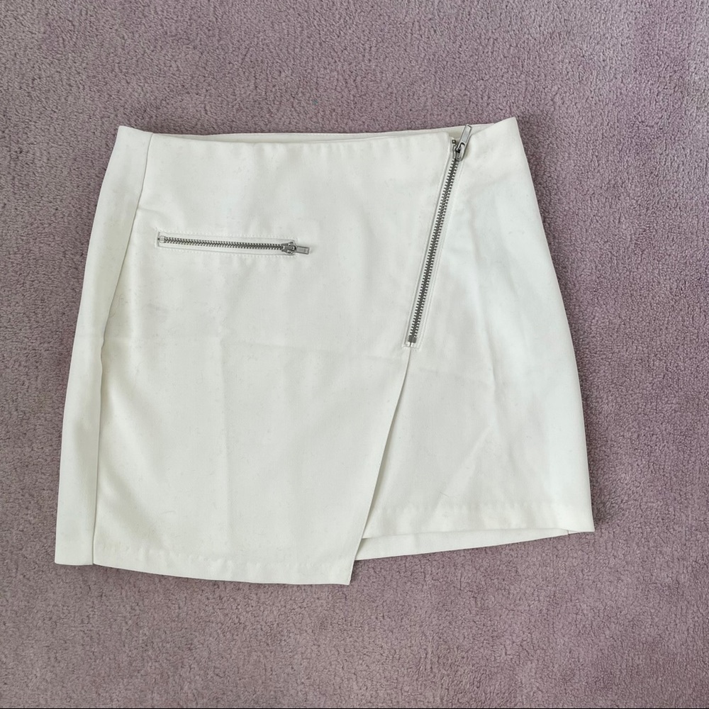 H&M white mini skirt